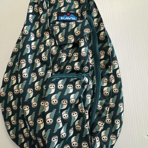 COPY - KAVU Rope Sling Backback -- Owl Pattern -- New w/out tags - Picture 2 of 5